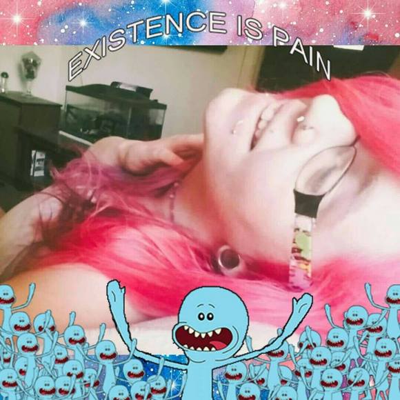 Meet your Posher, Nicole - Picture 1 of 1